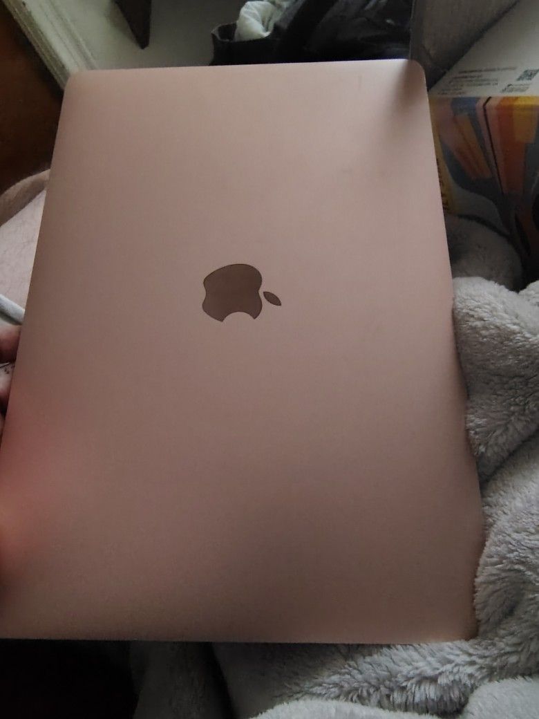 Mac Book Needs Charger