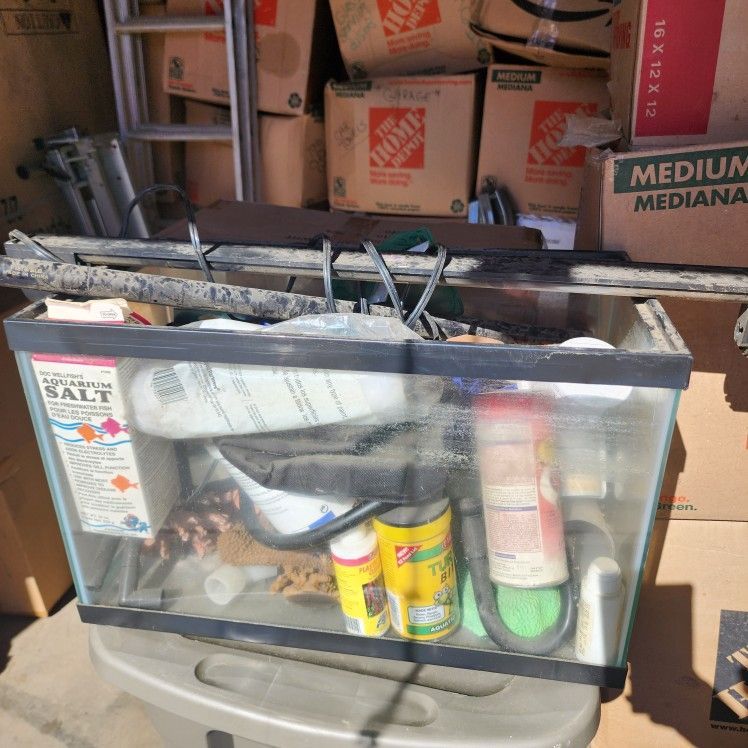 Fish tank and access