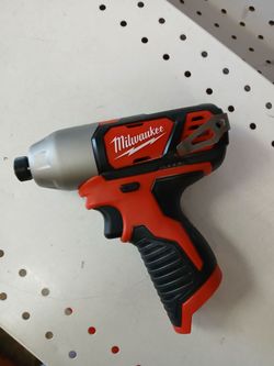 Milwaukee new 1/4" Impact 12M