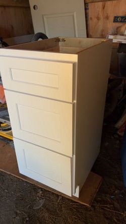 White Shaker bathroom Base Cabinet with 3 Drawers