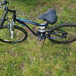 26" mongoose status 2.2 mountain bike mint