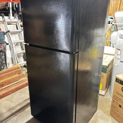 Kenmore Refrigerator ( Works Great! )