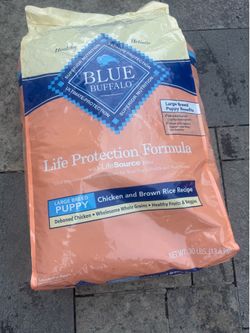 30 Lb Blue Buffalo Life Protection Formula Dog Food