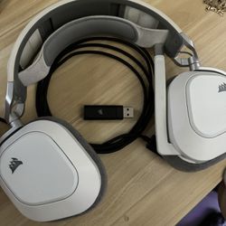 Corsair HS80 Headphones / PC Gaming 