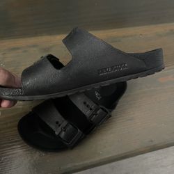 Kids Birkenstock Size 29 (11c)