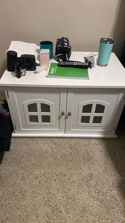 Storage cabinet