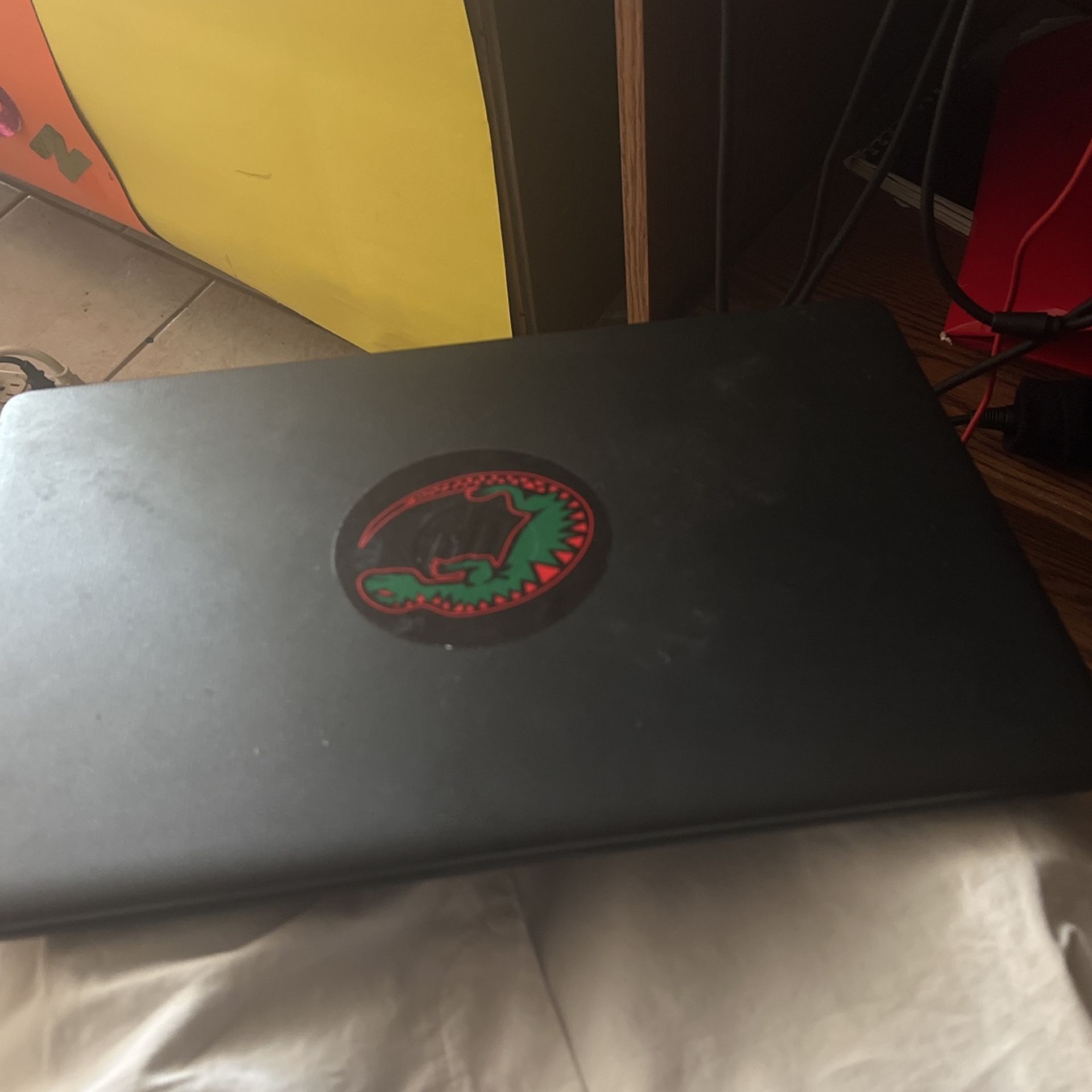 HP LAPTOP