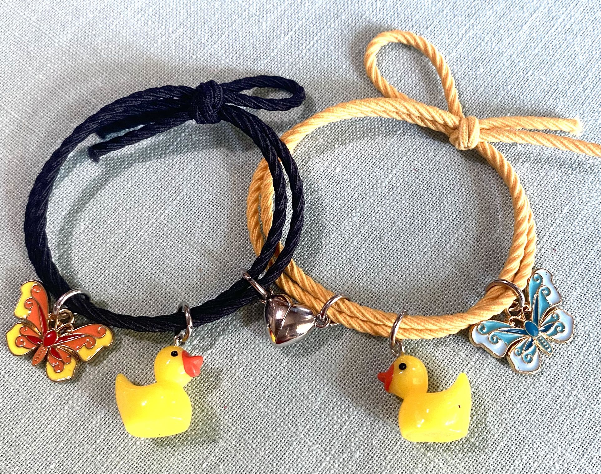 Bracelets 