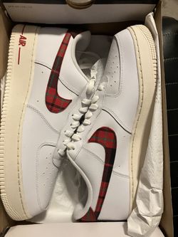 Men’s Nike Air Force Ones 