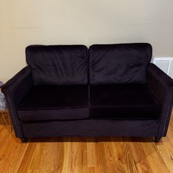 Chic Purple Loveseat 