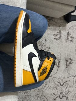 2022 Air Jordan 1 Retro High OG 'Yellow Toe OBO