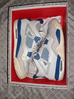 Air Jordan 4 Military Blue Sneakers
