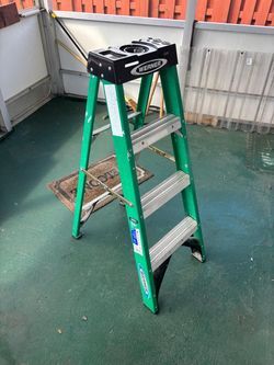 Green Werner 4 ft. Fiberglass Step Ladder $60