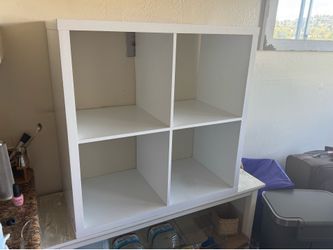 Cube shelving