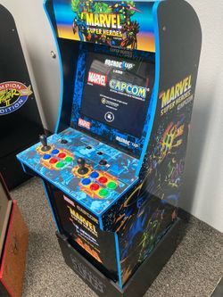 Arcade 1UP. Marvel Super Heroes. With Riser. Works great. $385