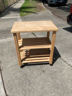 Table dim 26”x17”x30”