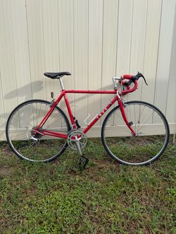 1986 Trek lence 310 Road Bike.