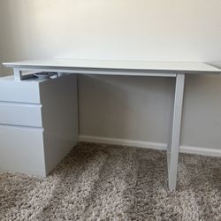 White Desk With Drawers