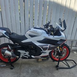 Motorcycle 450cc cfmoto450ss