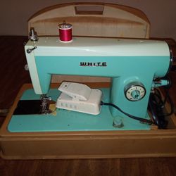 Antique Sewing Machine 