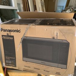 Panasonic Countertop Microwave 1.2cu