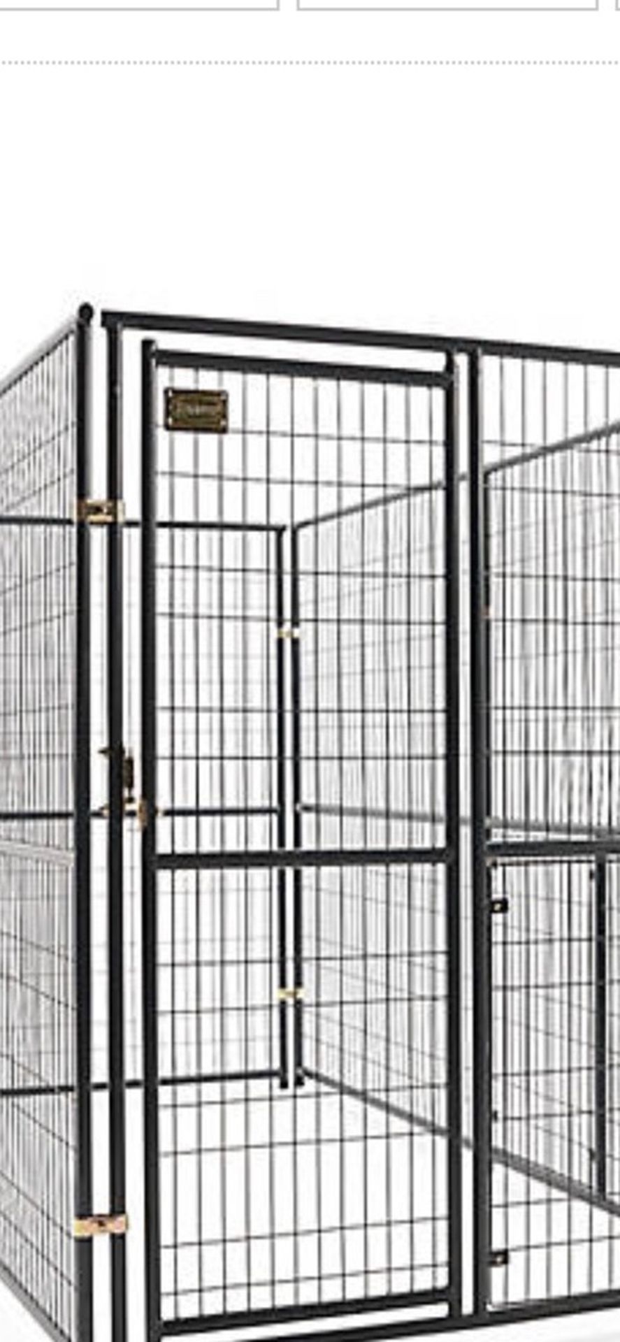 Outdoor dog kennels