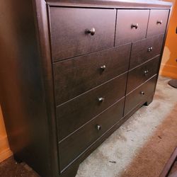 Queen Size Bedroom Set