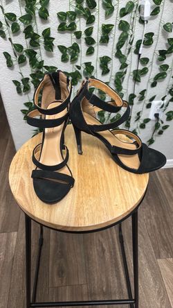 Size 7.5 heels
