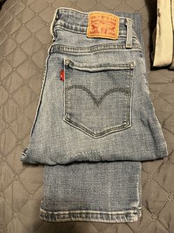 Woman’s Levi Jeans