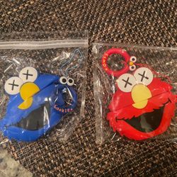 Elmo Supreme AirPod Case for Sale in Houston, TX - OfferUp