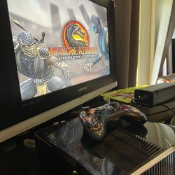 Xbox 360 With 250GB Hard Drive Works Good (Including Fighting Game)
