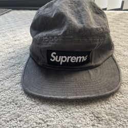 New 100% authentic  Supreme Cap