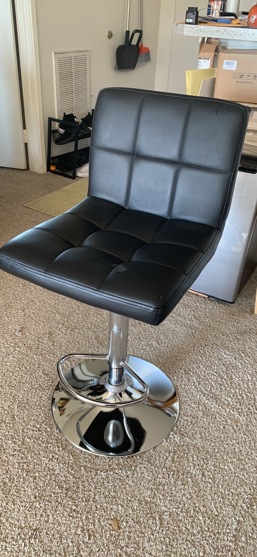 black leather bar stools