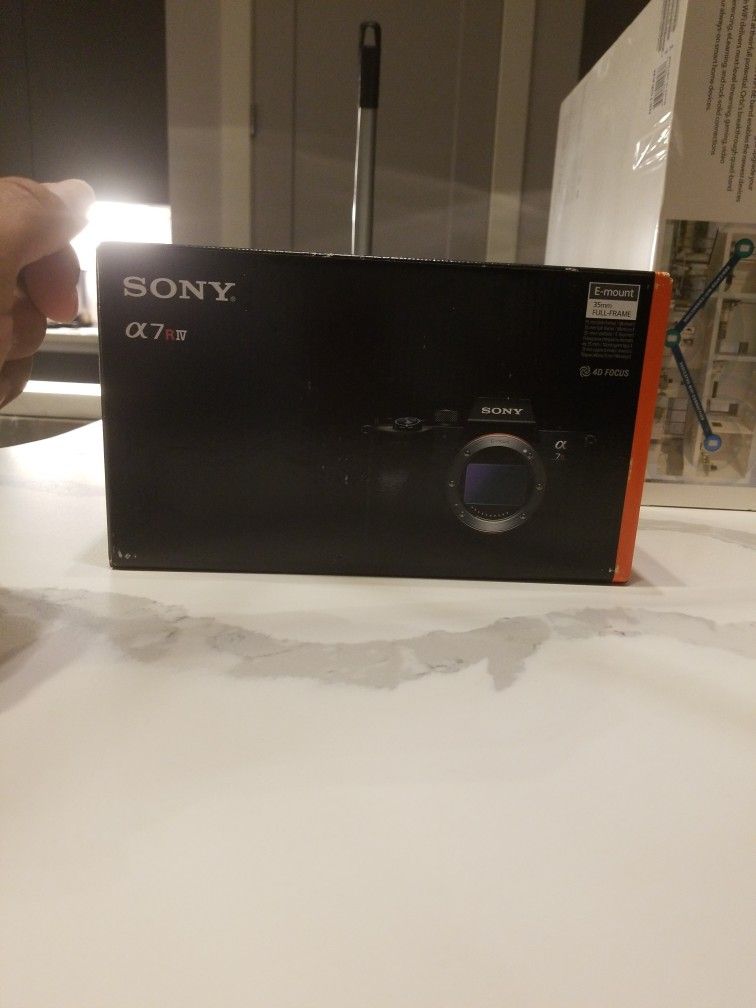 Sony - Alpha 7R IV Full-Frame Mirrorless Interchangeable Lens 61 MP ...