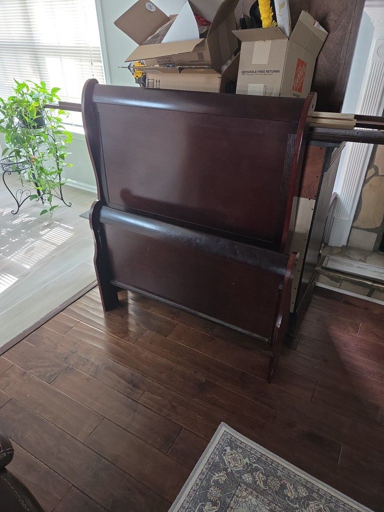 Twin Bed With Base And Matress