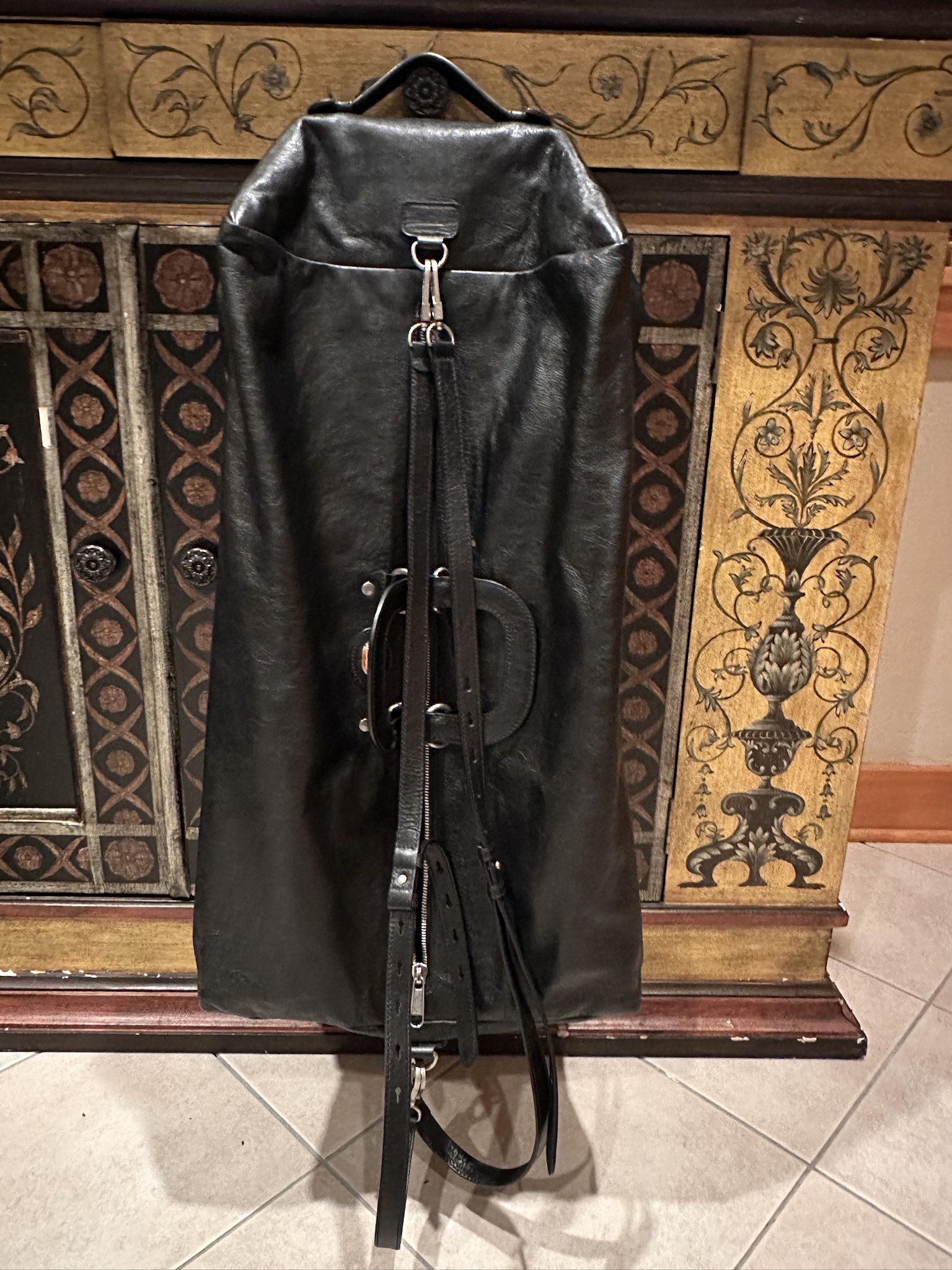 Gucci GG Large Luxury Black Morpheus Leather Travel Backpack/bag