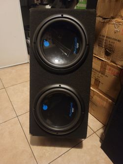 2 10 Inch Planet Audio 1,500 Watts Rms Together 