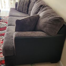 Gray Couch With Pillows