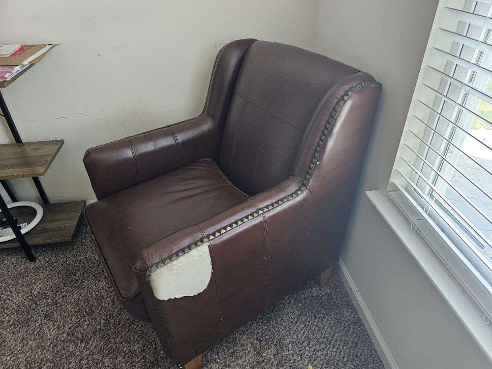 Leather Single Sofa