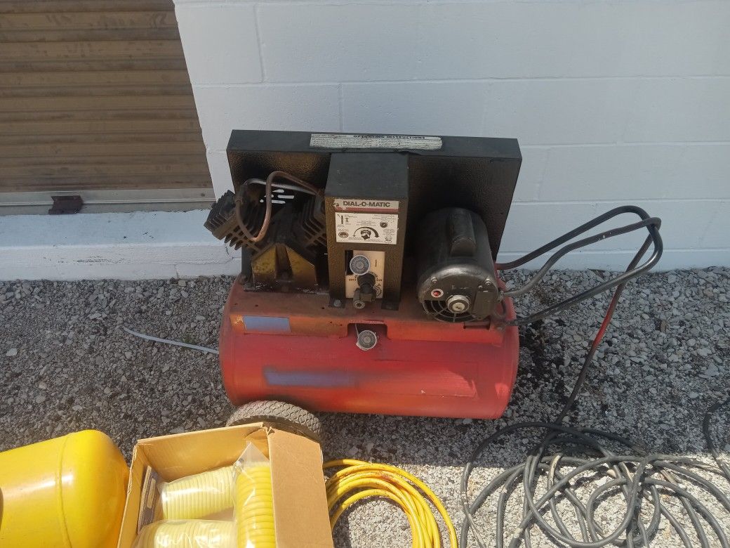 Vintage SANBORN AIR COMPRESSOR