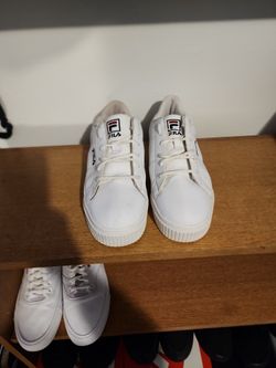 Women's Fashion

Footwear

Sneakers

FILA all white shoes

