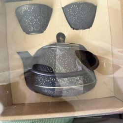 Cast Iron Infuser Teapot and Cups 3 Piece Set