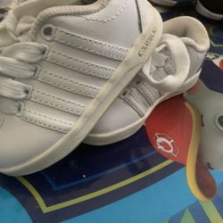 Toddler KSwiss White Size 5