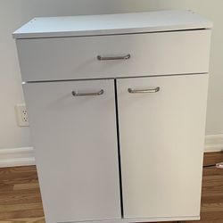 Small cabinet - can be used for everything