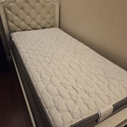 twin bed
