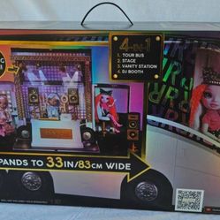 Rainbow High Rainbow Vision World Tour Bus Stage 4-in-1 Deluxe Playset -  (Tacoma)