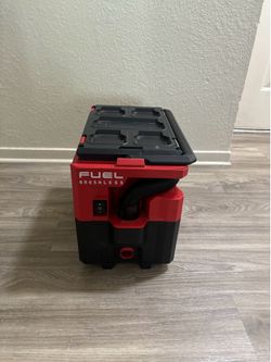 Milwaukee M18 packout vaccum