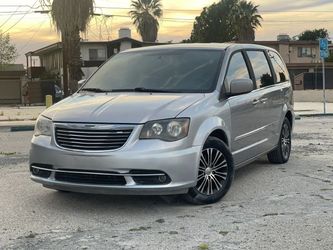 2014 Chrysler Town & Country