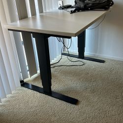 Desk | Standing | Height Adjustable