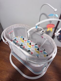 Fisher price bassinet